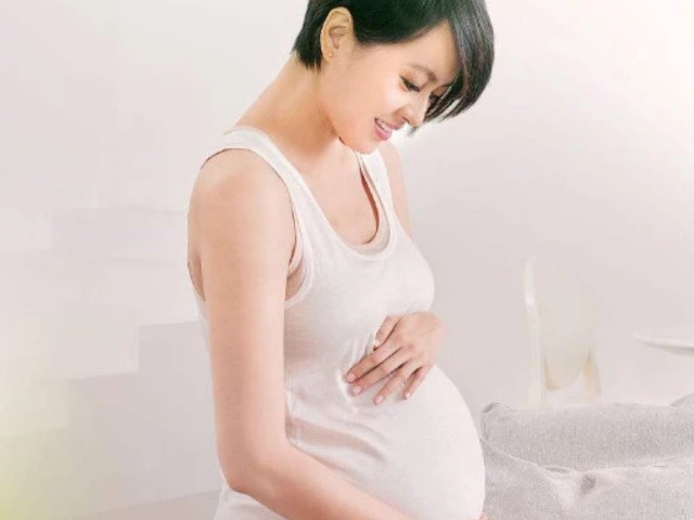 怀孕后，若孕妈身体出现这3个异常，八成是个小帅哥，恭喜了