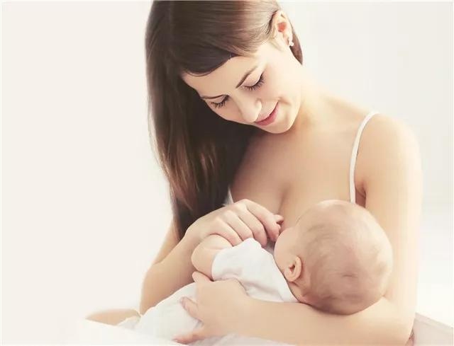 【世界母乳喂养周】这些＂喂＂爱坚持的理由，会使宝宝一生受益！