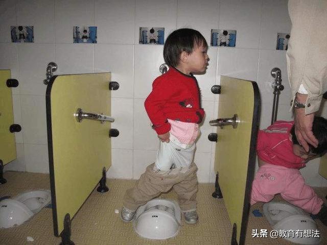 为何宝宝很少在幼儿园拉粑粑？老师不一定会说，但你需要知道