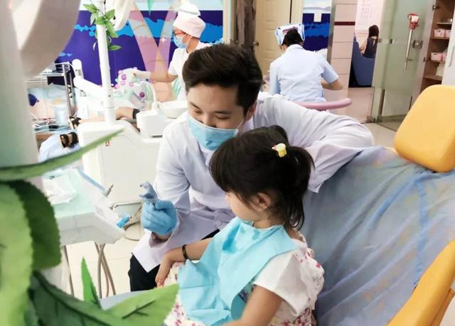 五岁女儿总说屁屁痒，到医院检查后，妈妈汗毛都竖起来了