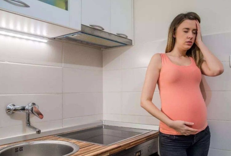 女人怀孕后都会孕吐吗？若你有这三种情况，孕早期可能挺轻松！