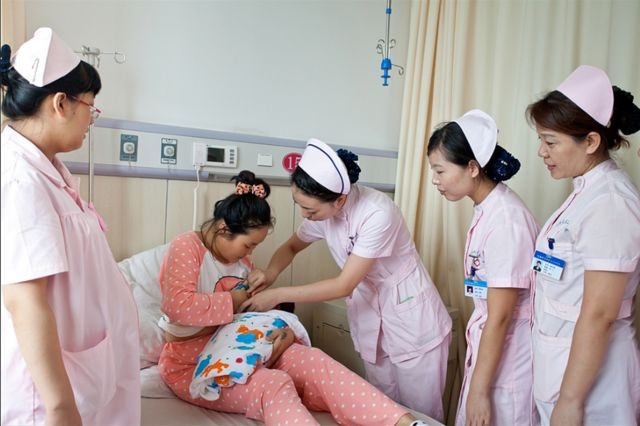 生孩子还不是最疼的，女人生完孩子有4个地方，才是疼得要命的！