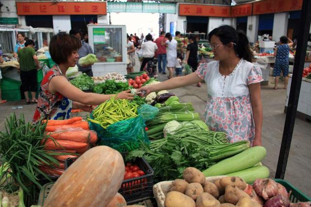 父母的这种“节俭”，正在一步步“毁掉”孩子，别得不偿失
