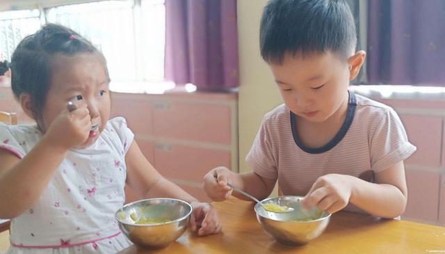 为什么“儿大避母，女大不避父”？别不信，这是有科学道理的