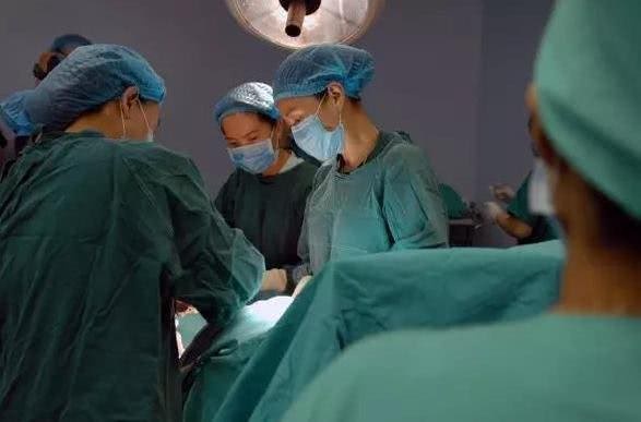 剖腹产有哪些好处是顺产也没法做到的？医生说了实话，孕妈要了解