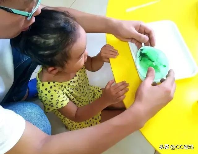 你永远不会知道，爸爸陪伴的时候，孩子有多快乐