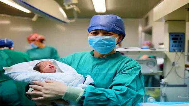 助产医生坦言：最讨厌产妇顺产时这3种行为，不仅丢人还耽误生产