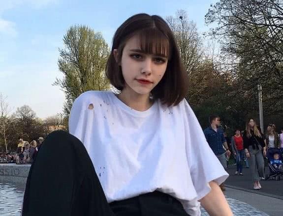 青春期女孩有“3暗号”，身高已“定格”，看看你符合吗？