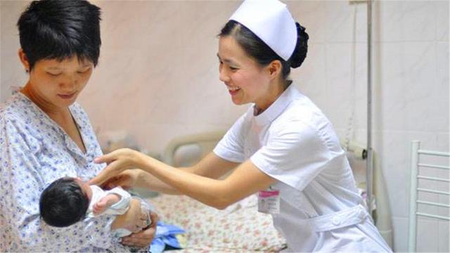 助产医生坦言：最讨厌产妇顺产时这3种行为，不仅丢人还耽误生产