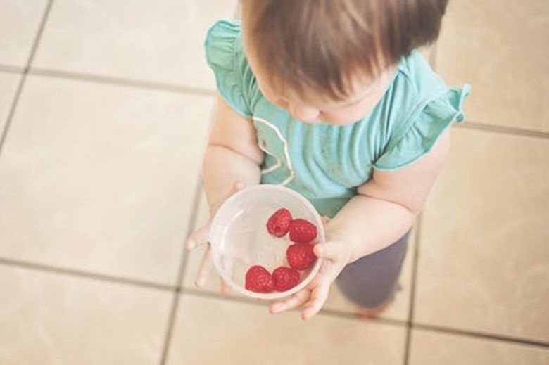 孩子辅食每个月补充什么食物？营养师：按照食谱食用，健康又聪明
