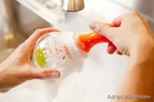 宝宝喝奶粉经常拉肚子，究其原因有5种，看完以后就明白了