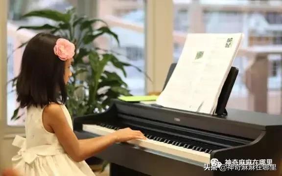 “妈妈，你不爱我，只爱妹妹！”二胎妈妈的“难”，这样来搞定
