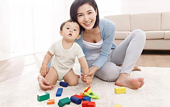 “妈妈是我的”，不想让儿子总黏着妈妈？聪明的家长都在这样做