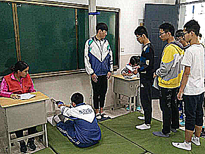 学生党“停止长高”的3表现，若你全都有，可能身高就不会再长了