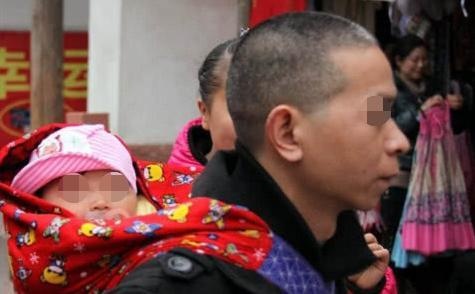 女儿上幼儿园，丈夫说没钱，家婆的表态，俺觉得嫁错人