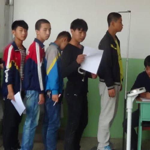 学生党睡觉时，若出现“3现象”，恭喜，身高正在“猛窜ing”