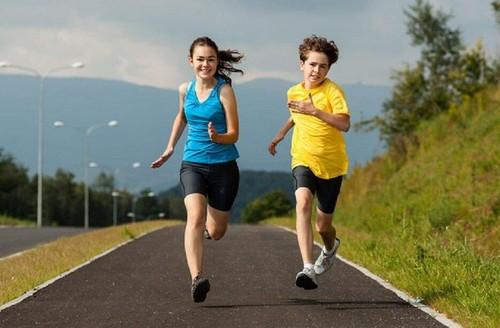 孩子每天6点起床晨跑，体检时被医生告知：孩子发育迟缓