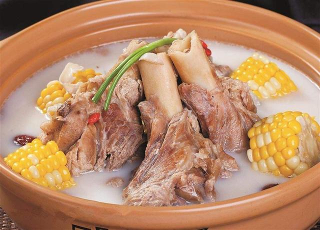 给孩子“长身高”，该喝牛奶还是骨头汤？这些长高误区可别踩