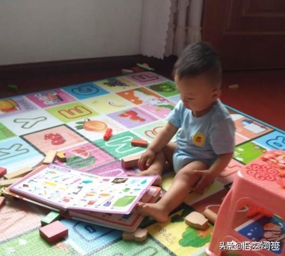 辟谣：宝宝多大开始阅读最好？越早进行越好，''硬灌''抓住关键期