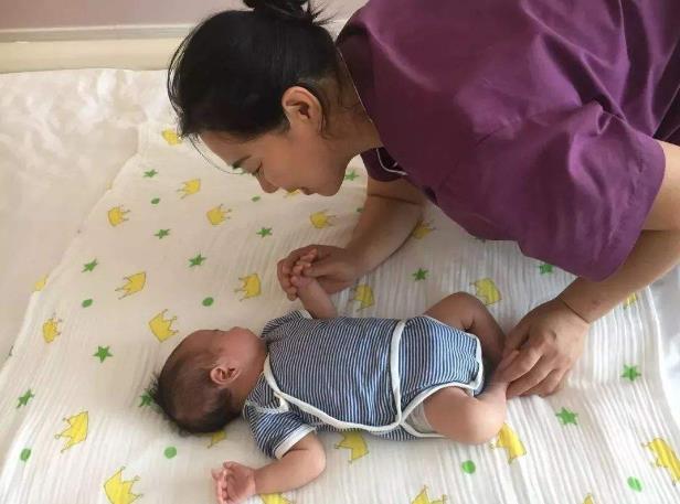 5个月的宝宝，身长63cm正常吗？不同月龄身高、体重标准是多少？