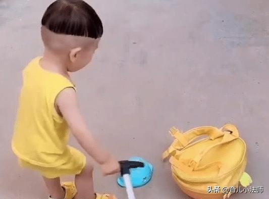两岁萌宝离家出走，我穿尿不湿的怕过谁？