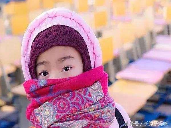 研究表明：从小穿旧衣的孩子性格可能缺陷，二胎家庭要注意