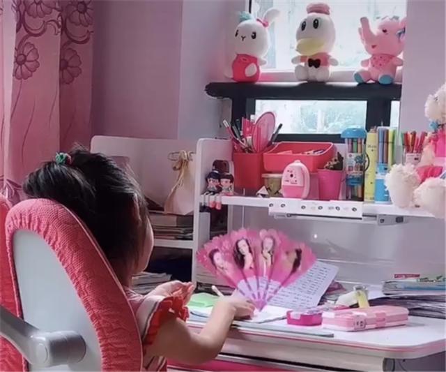 做十分钟作业，吃二十分钟东西，妈妈：孩子写作业拖拉怎么办？