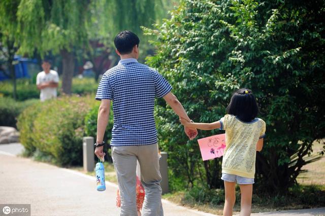 当女儿说“妈妈，我要嫁给爸爸”，你的回答很重要