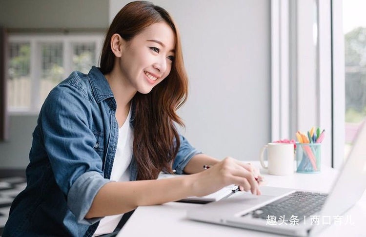 全职妈妈和不带娃的妈妈，两者差别在哪里？看完后你后悔了吗？