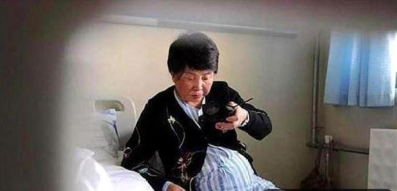六旬&quot;奶奶&quot;不顾反对要二胎，双胞胎出生9年后，如今生活怎样？