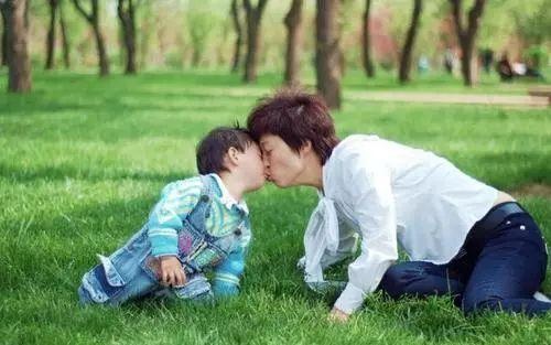 学生盒子：管教孩子讲究方法，你这样说，孩子肯定听你的
