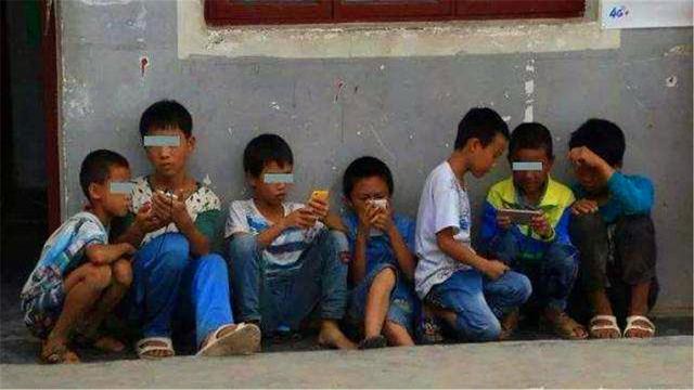 一位班主任透露：孩子被打，告诉老师没啥用，聪明的家长：打回去
