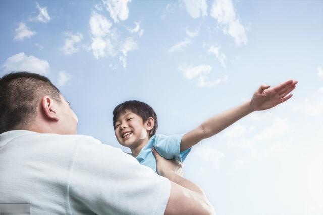 “爸爸，你又骗我！”家长如何获取孩子的信任？有5件事要做到