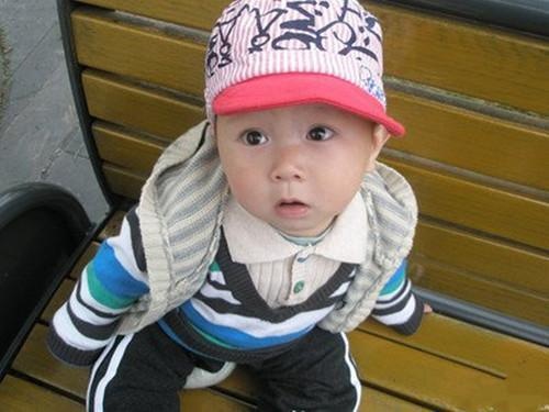 1岁孙子不哭不闹，婆婆到处炫耀“好带”，医生：老人家无知了