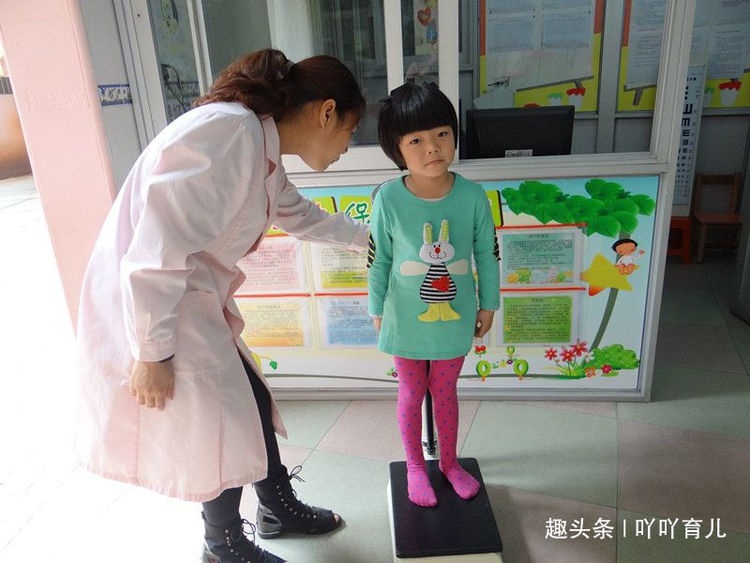 骨科医生：孩子长不高，除了遗传之外，更重要的是这几点！