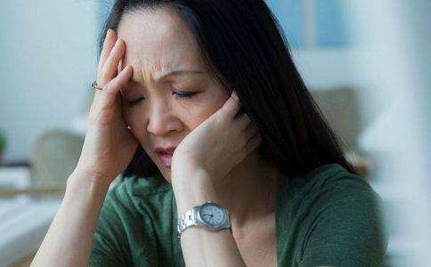 为什么很多的女人更年期提前了？大都离不开三个原因，看后别中招