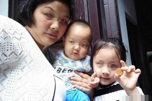 有种错觉正在二胎家庭蔓延，大宝很受伤，妈妈很无奈，早悟早好