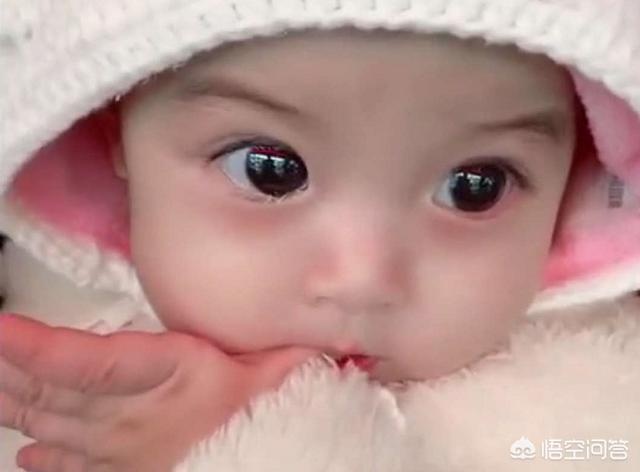 为什么现在的新生婴儿眼镜越来越大？