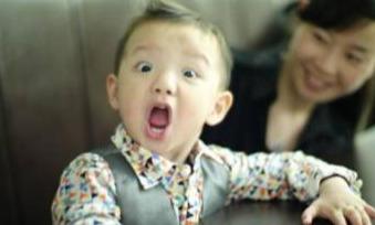 熊孩子把孕妇撞流产两家翻脸！孩子家长：这么恨？拿我们当杀人犯