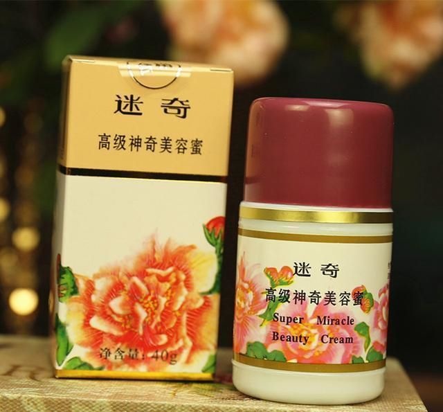 中国又一小“药膏”一夜走红, 睡前搽一搽, 跟眼纹说拜拜