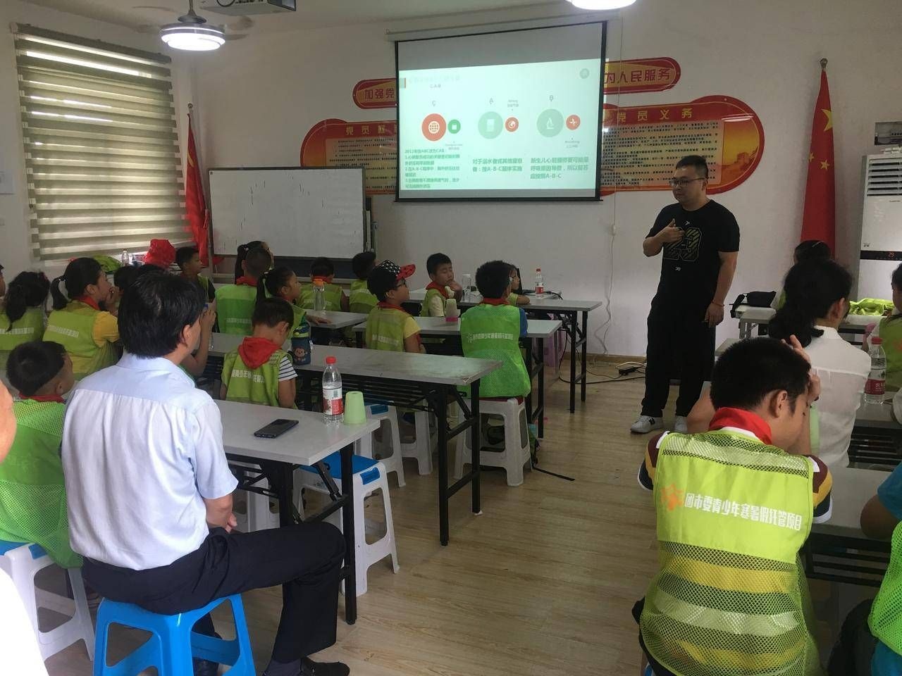 武汉市东西湖花城社区科普急救常识