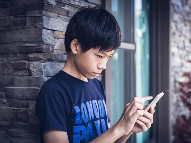 女孩沉迷电玩影响社交能力，男孩则无负面影响