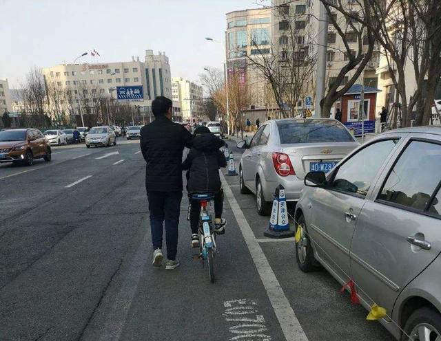 什么叫“生娃鄙视链”？二胎家庭圈的新风，看看你处在第几层