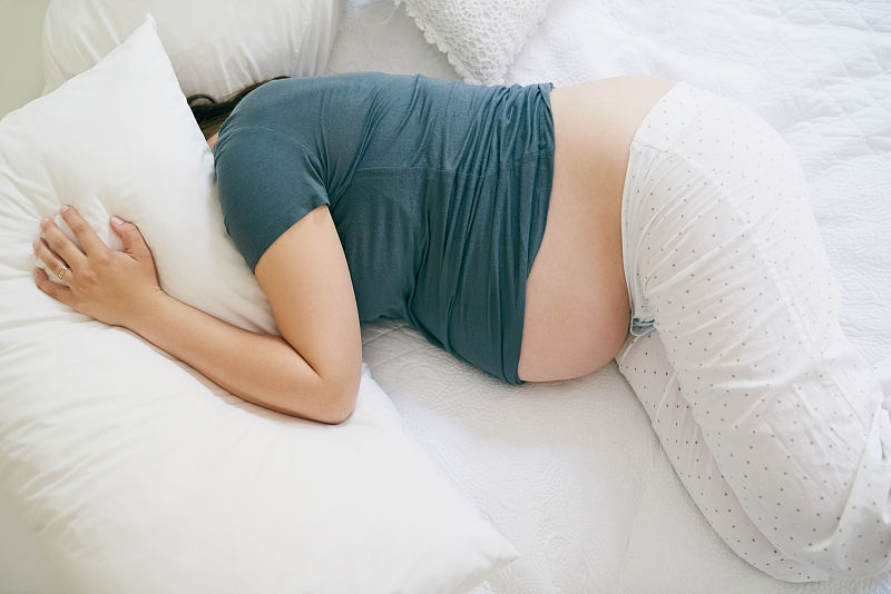 怀孕7周流出褐色分泌物，外服黄体酮不见涨，准妈妈要了解