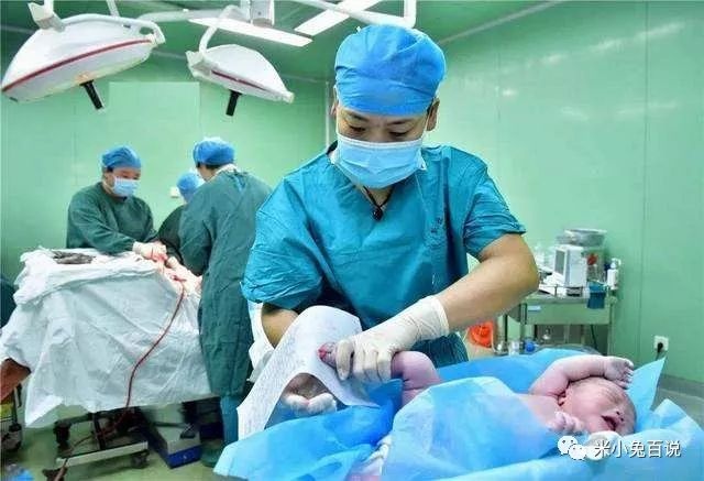 如果孩子这3个地方长得丑，长大后颜值会很高，中一个就足够