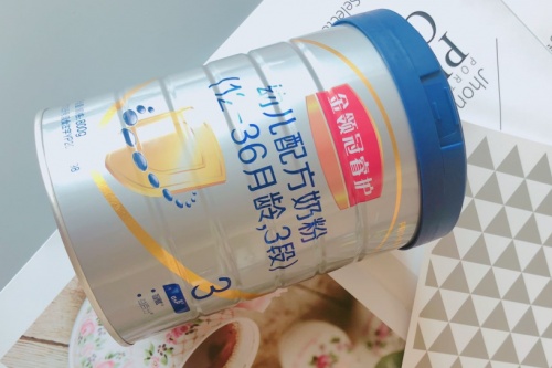 贝拉米有机奶粉怎么样?我家的宝宝更喜欢伊利金领冠睿护奶粉
