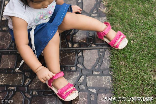 幼儿园穿衣服也有讲究？老园长：这些衣物别穿，会给老师添麻烦