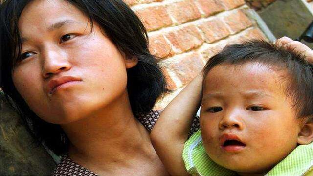 &quot;看不惯婆婆碰宝宝，我正常吗？&quot;，新手宝妈焦虑，你是否也一样？