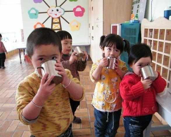 幼儿园老师：孩子是二胎还是独生家庭，通过这些事就能一目了然