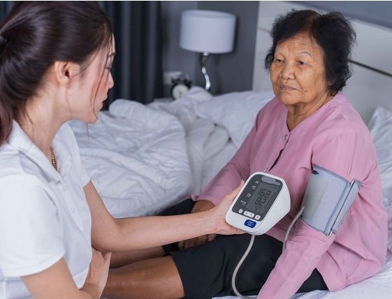 ���ָ�Ѫѹ�輰ʱ���ƣ�������������������Ѫѹ���������